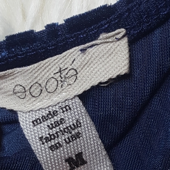 Ecote wrap front blue paisley velvet romper - Picture 4 of 7